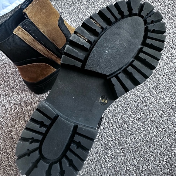 Lucky Brand Boot - Picture 5 of 7